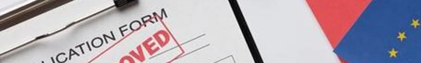 b9736cae-fd65-43d3-985e-746728565b38-2e494234-ef55-4f56-9be3-7395d35f214e-visa-application-for-different-countries-arrangement_23-2149117827.jpg